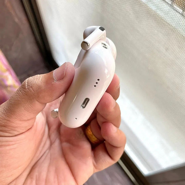Airpods Pro 2nd Generation With ANC Working With All Free Accessories 🎧 (CASH ON DELIVERY AVAILABLE)